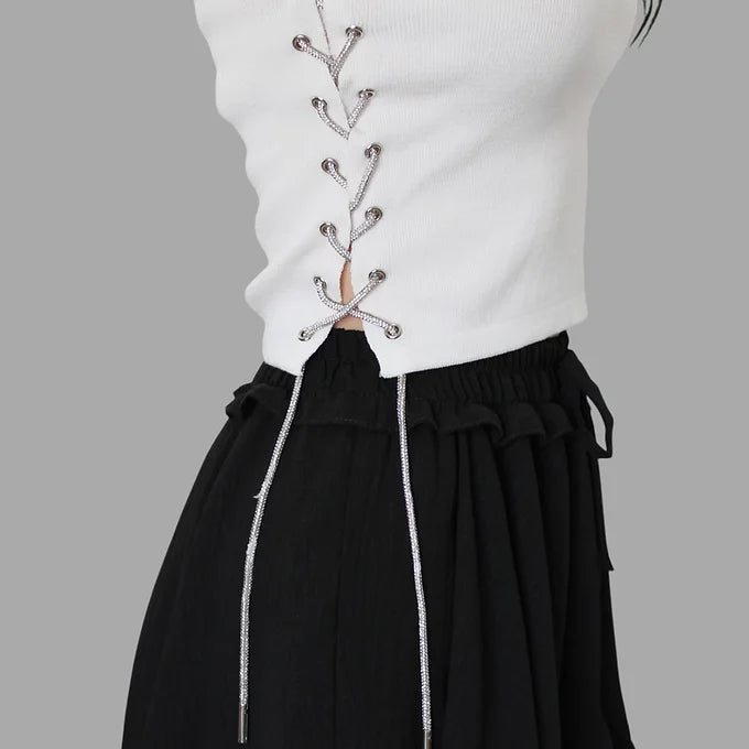 Top con dettaglio in strass laterale