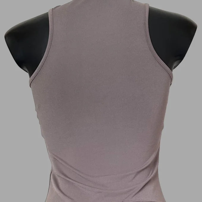 Top elegante con nodo gioiello