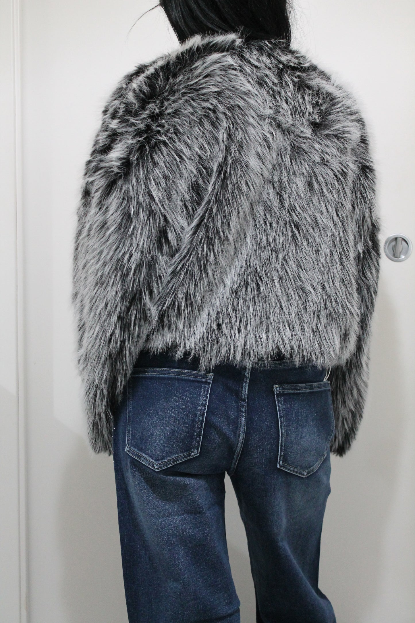 Ecopelliccia Corta– Faux Fur – Grigia e marrone