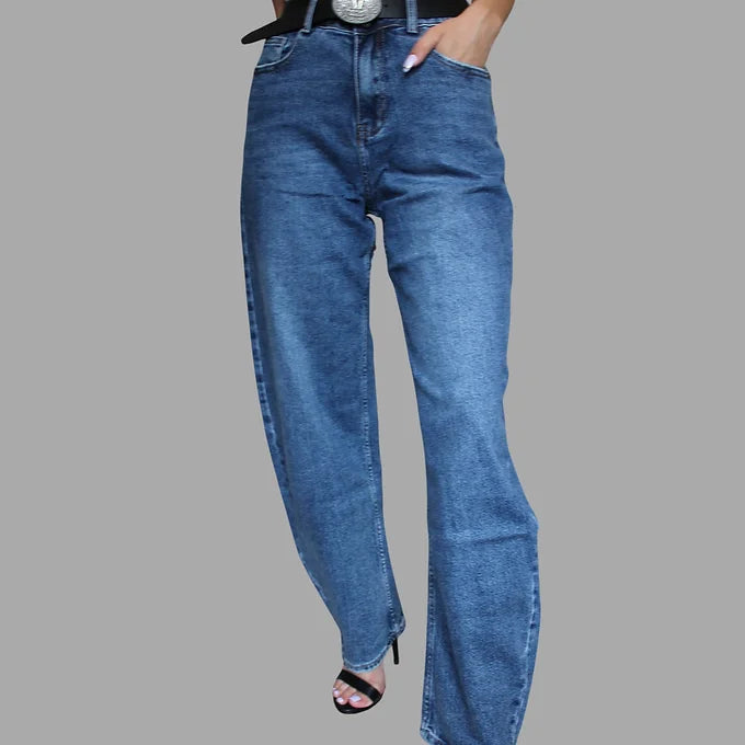 Jeans in denim barrel con cintura