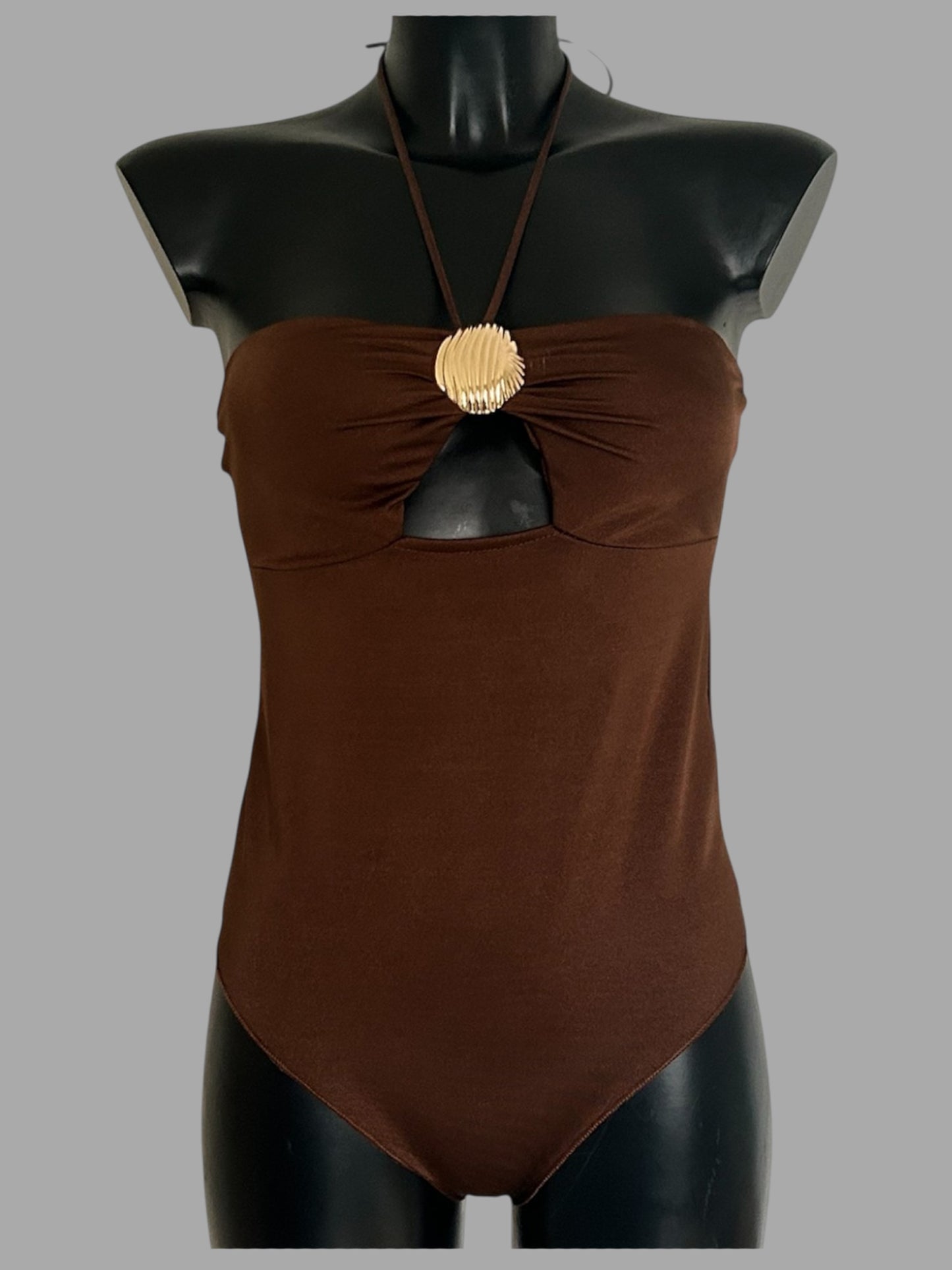 Body con gioiello a conchiglia