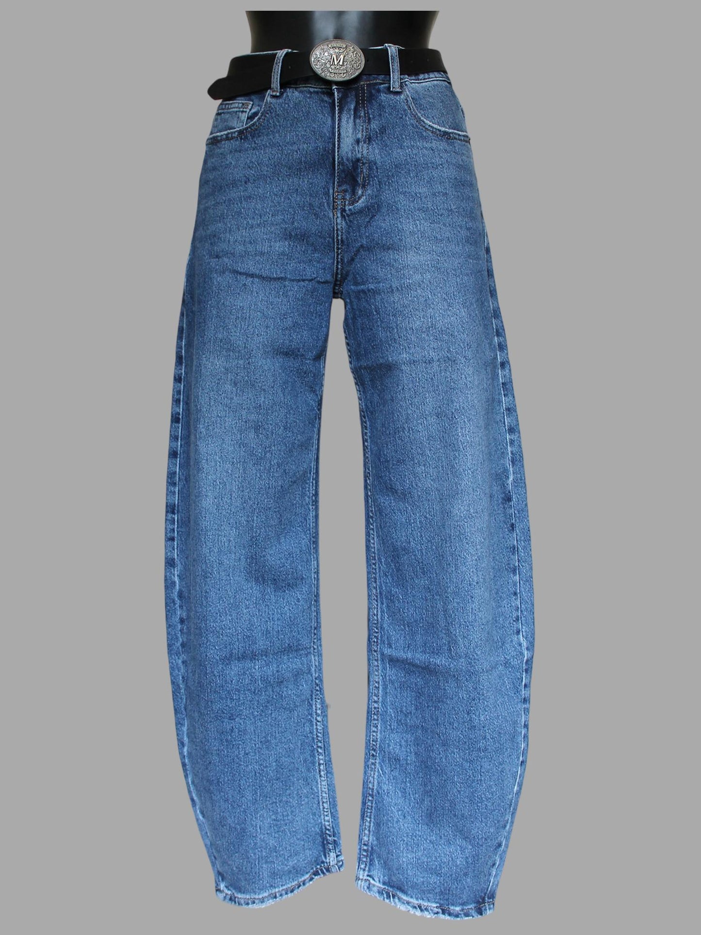 Jeans in denim barrel con cintura