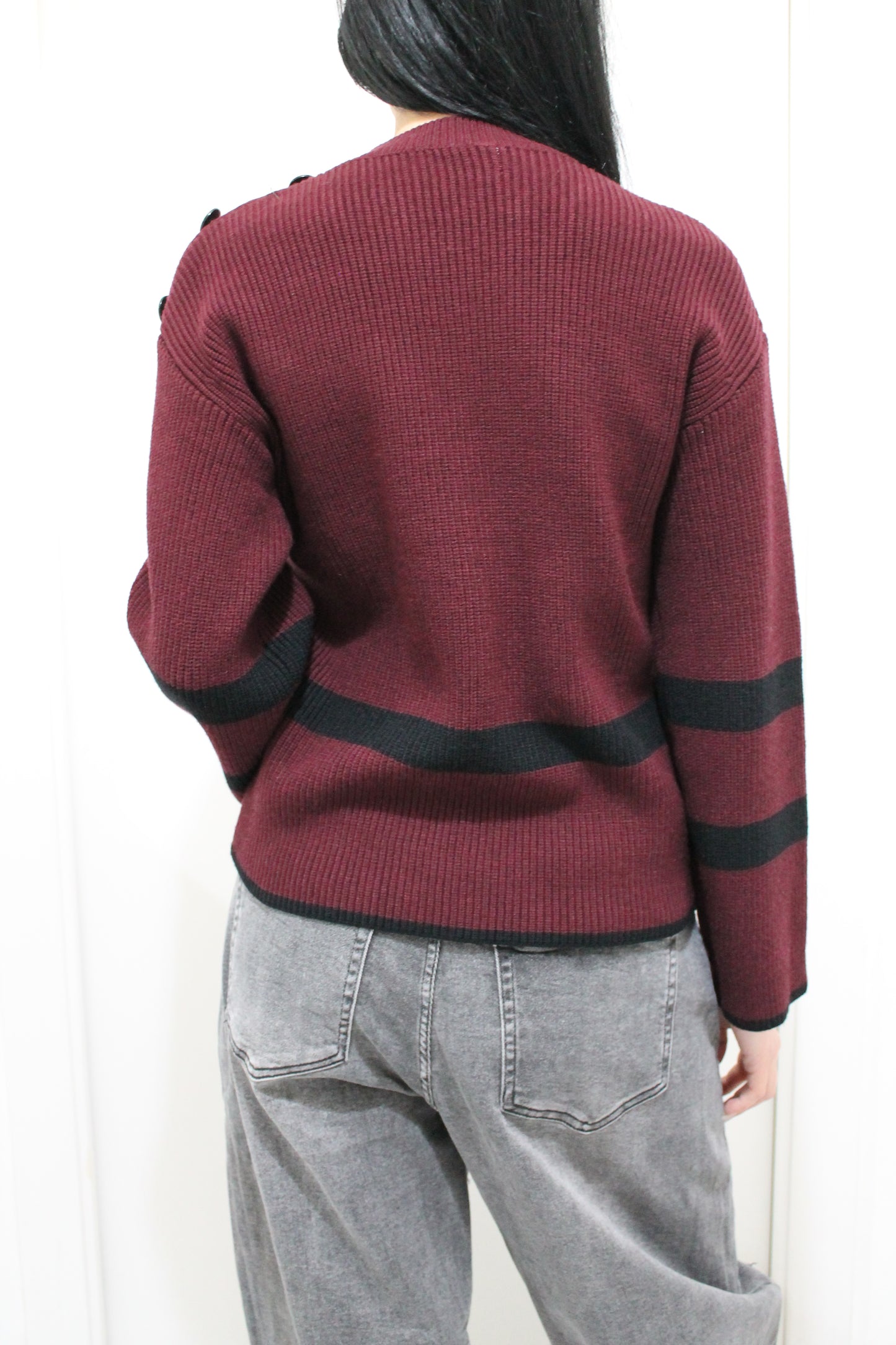 Maglione Soft con Bottoni sulle Spalle