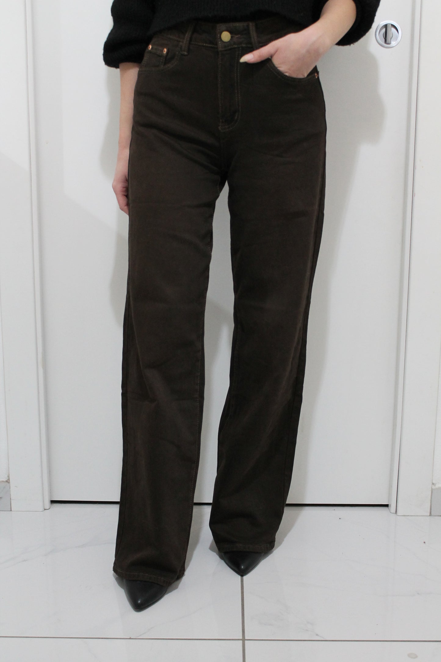 Jeans Marrone a Gamba Larga Vita Alta – Fit Regolare
