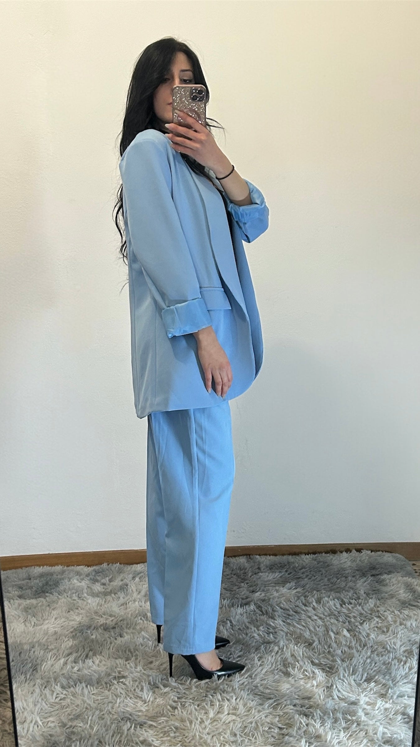 Completo giacca e pantalone con bottoni dorati