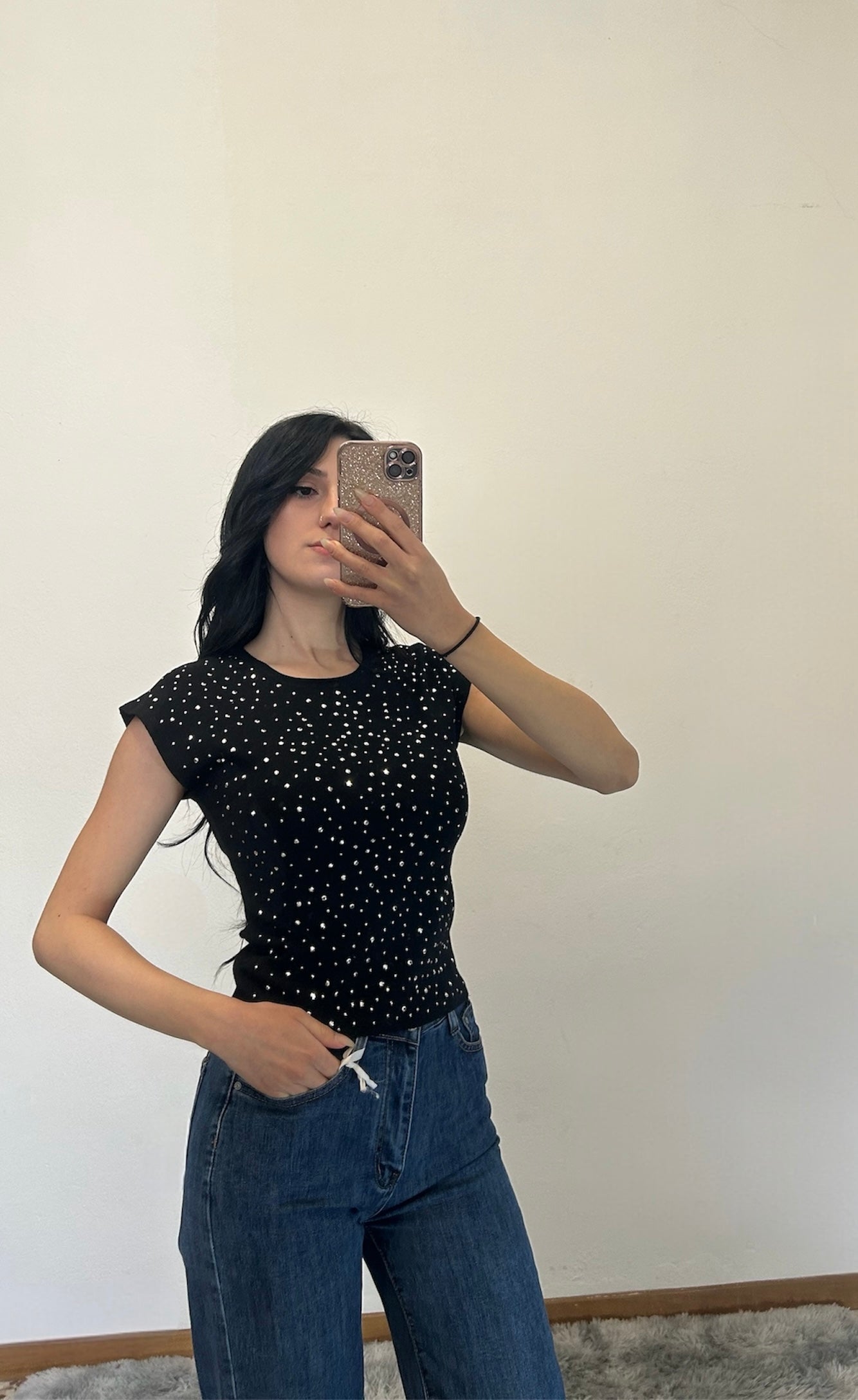 T-shirt manica corta con borchiette