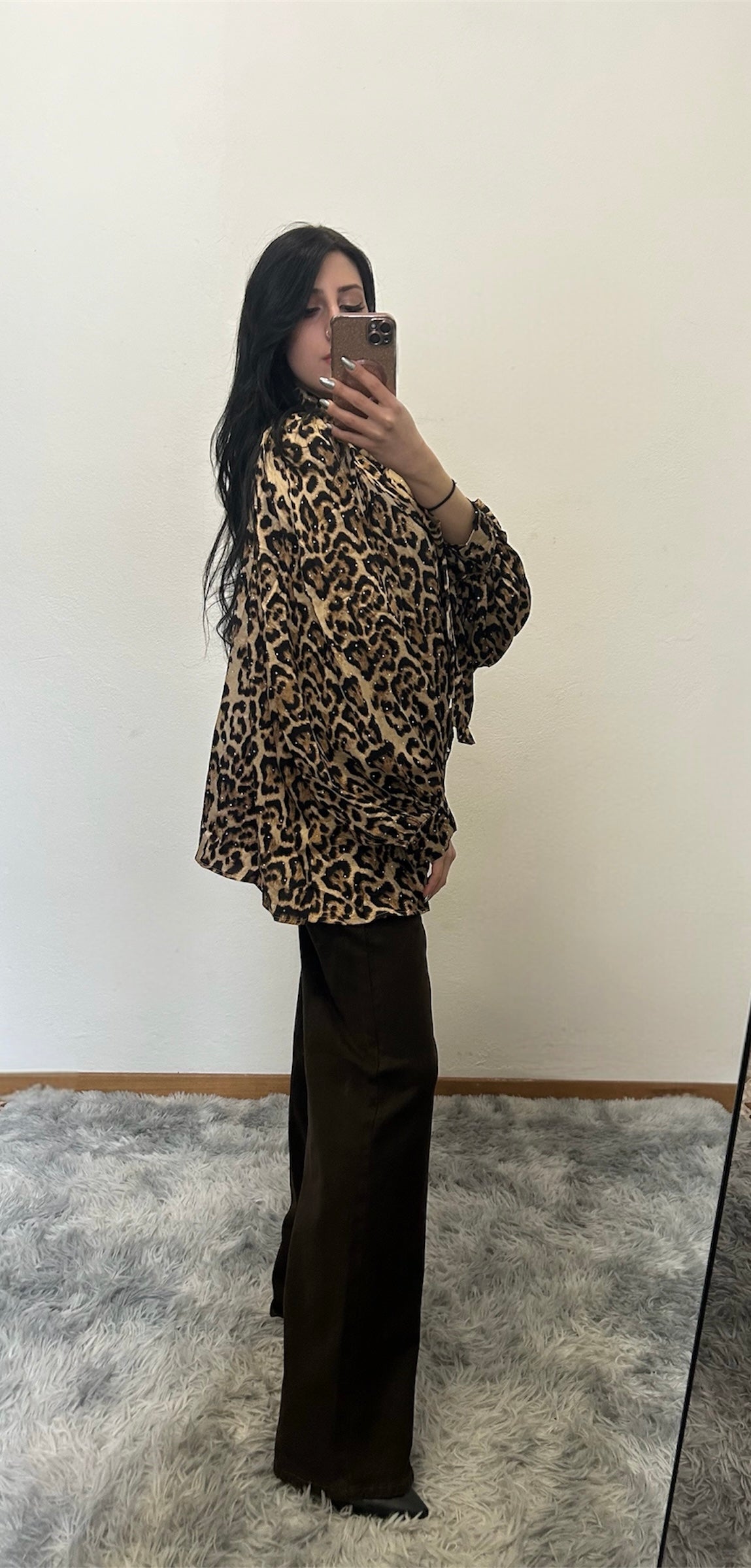 Camicia Maculata con Fiocco e Strass – Effetto Glam