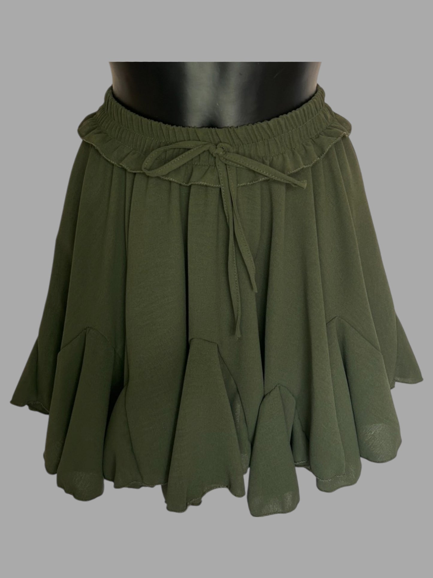 Gonna-pantaloncino con balze